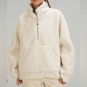 NWOT Lulu Fleece Oversized Funnel Neck Scuba